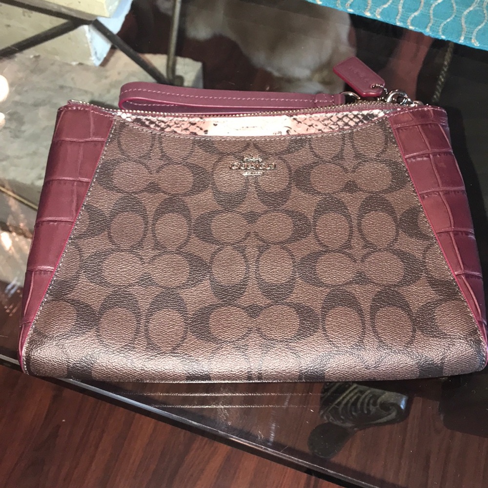 NWOT Coach clutch